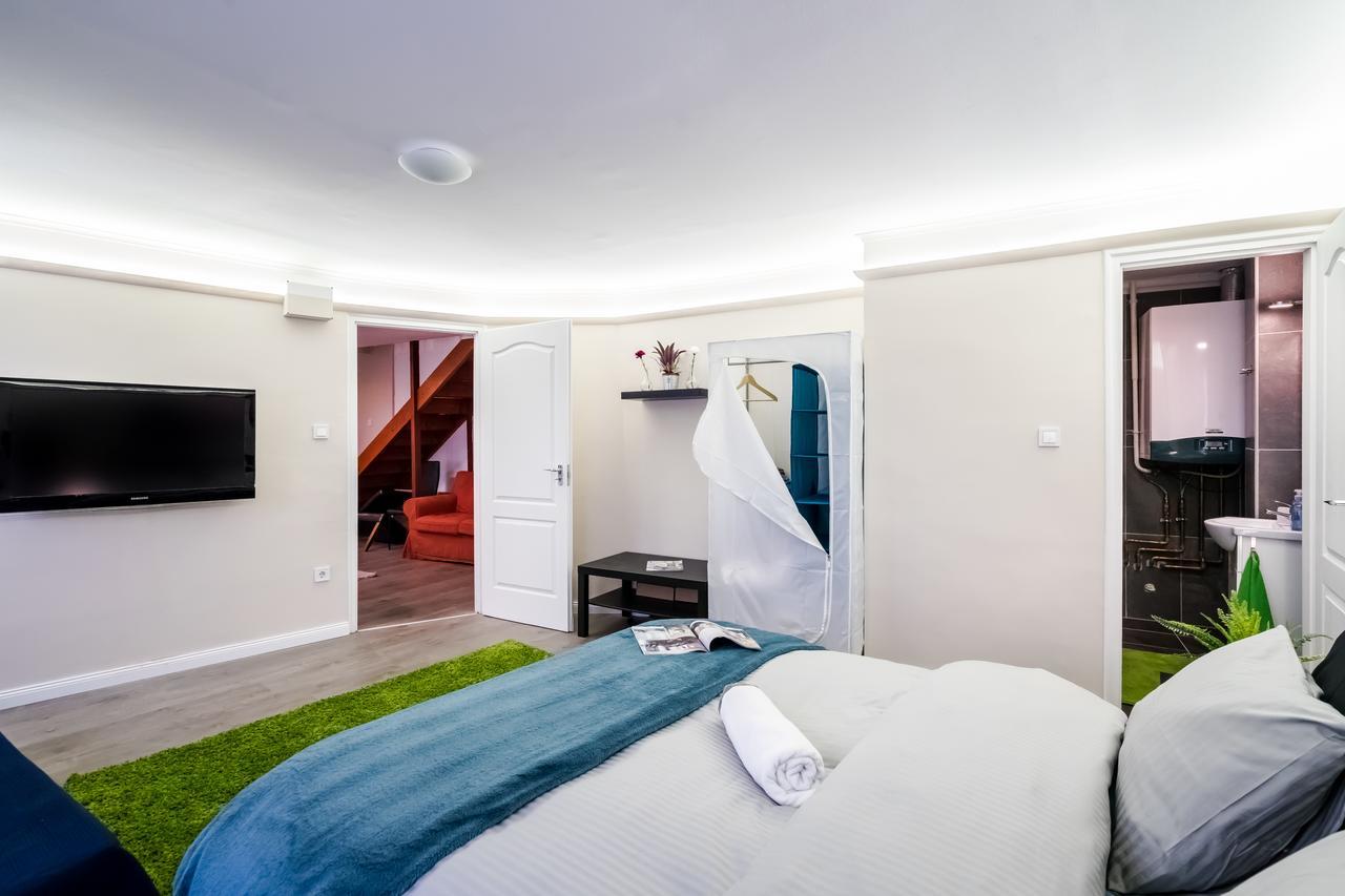 Roeck Premier Downtown Residence ブダペスト エクステリア 写真